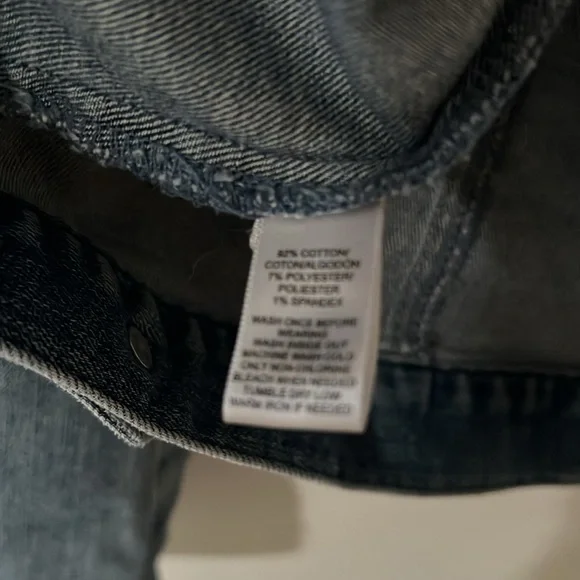 Women's Light Blue Denim Jacket - Picture 4 of 5